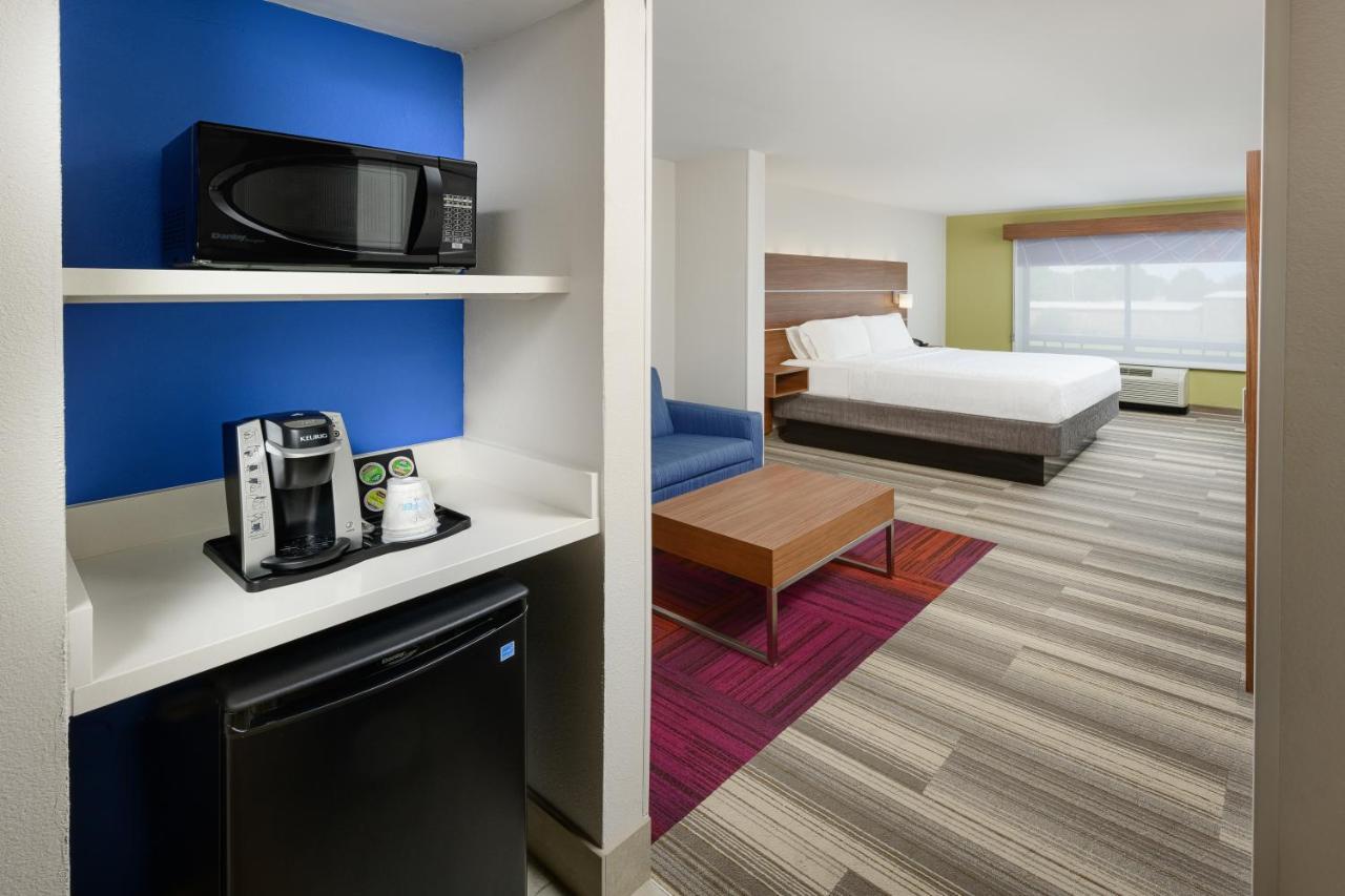 Holiday Inn Express - Tullahoma By Ihg Екстериор снимка